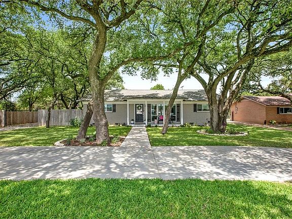 2nd image of 9519 Bryce Dr