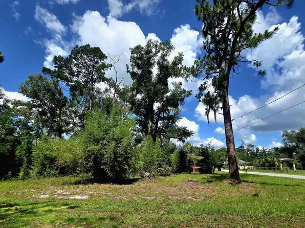 1 N Washington St, Perry, FL 32347