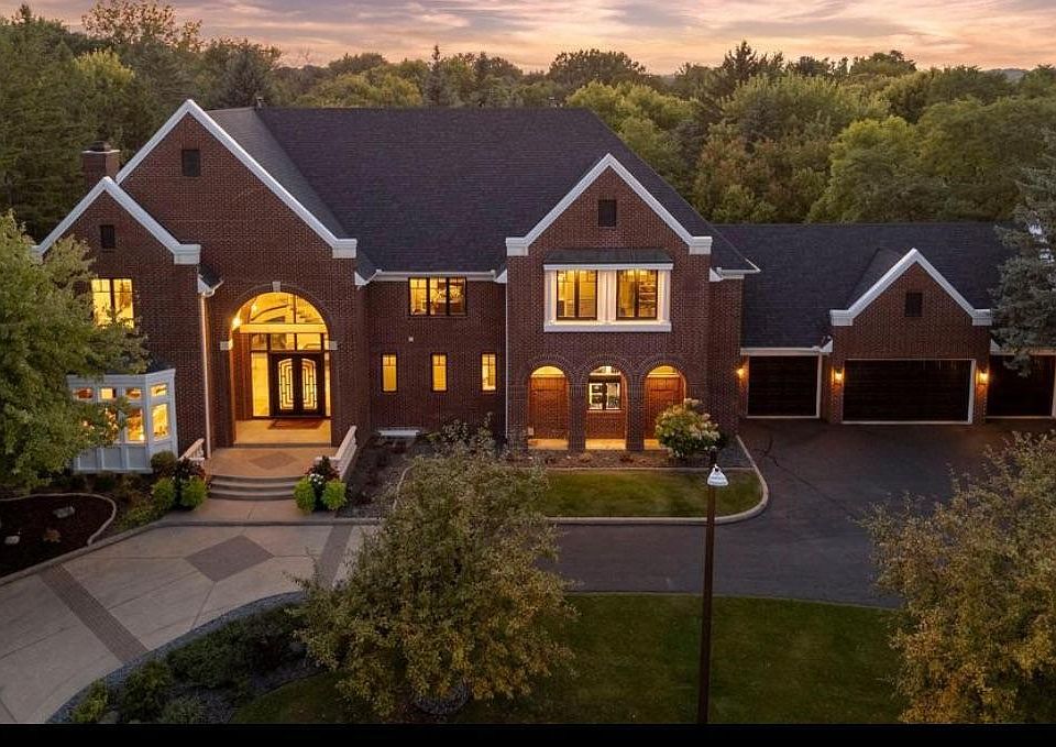 1st image of 3554 Fairway Ct