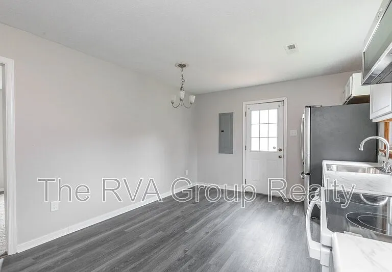 201 Evergreen Ave — Photo 24