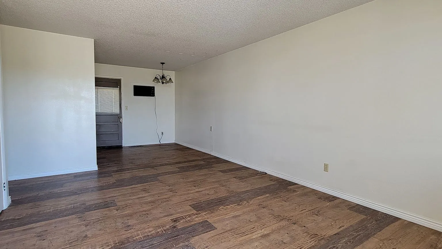 1530 N 15th St. — Photo 3