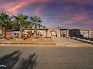 10404 Omega Cir, El Paso, TX 79924