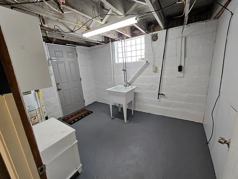 2940 Brevard Ave — Photo 14