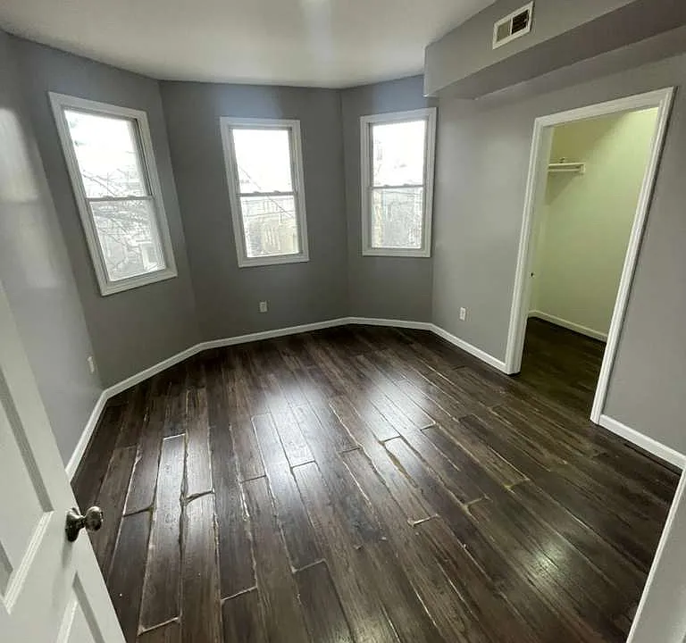 748 S 16th St #2 — photo 2 of 6