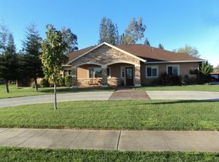 1880 Aloha St, Red Bluff, CA 96080