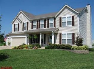 1211 Red Orchard Ct, O'Fallon, MO 63368