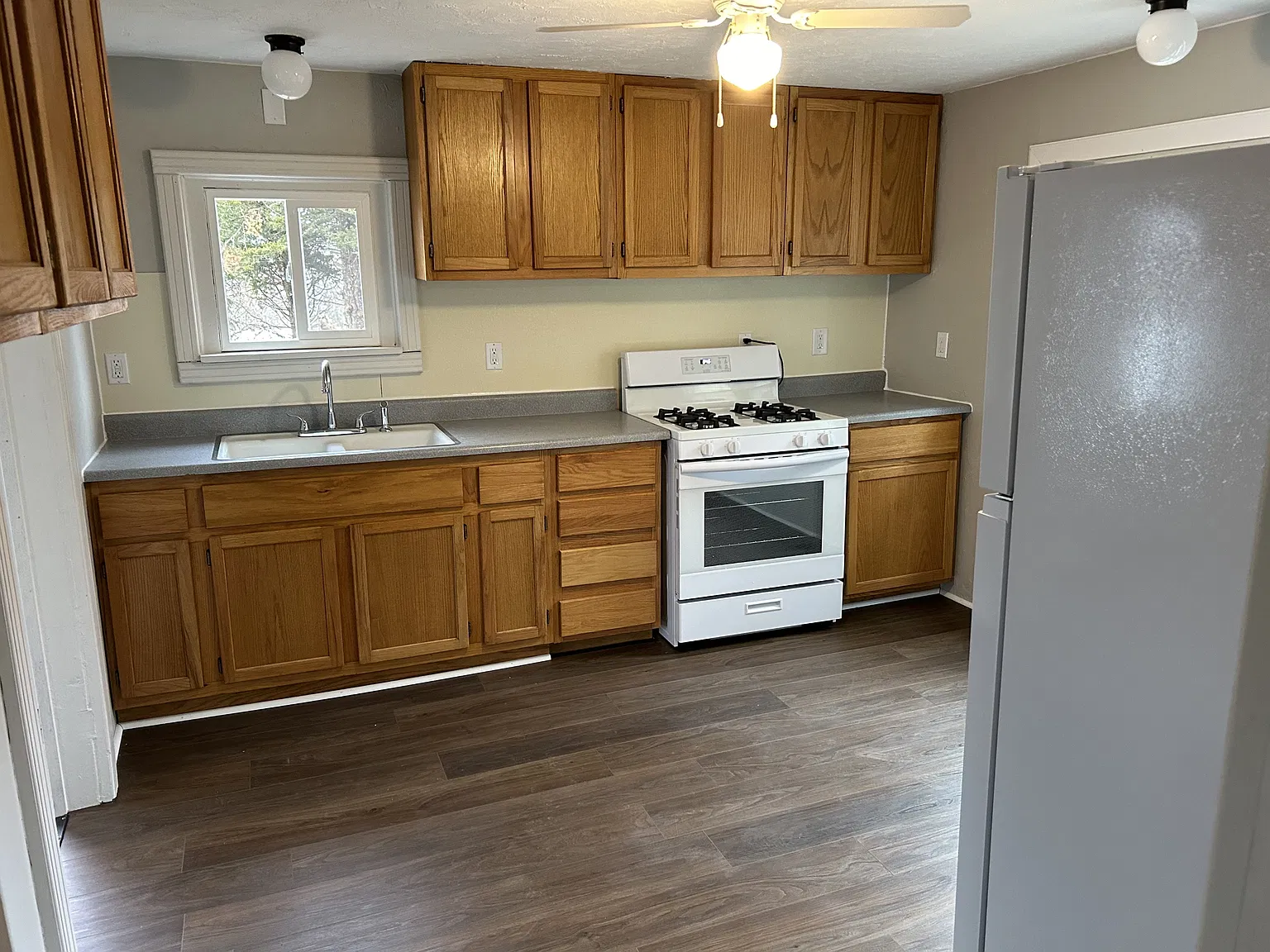 626 West Ringold Street - 1 — Photo 3