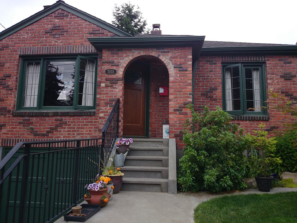 2nd image of 7035 18th Ave NW