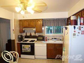 5th image of 240 Burroughs St
