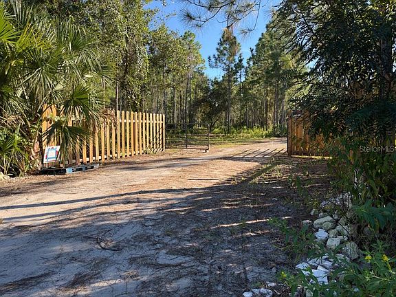 3rd image of 8961 FREEDOM ROAD