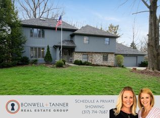 25 Rolling Springs Ct, Carmel, IN 46033