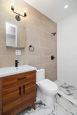 Rented by REAL New York | media 7