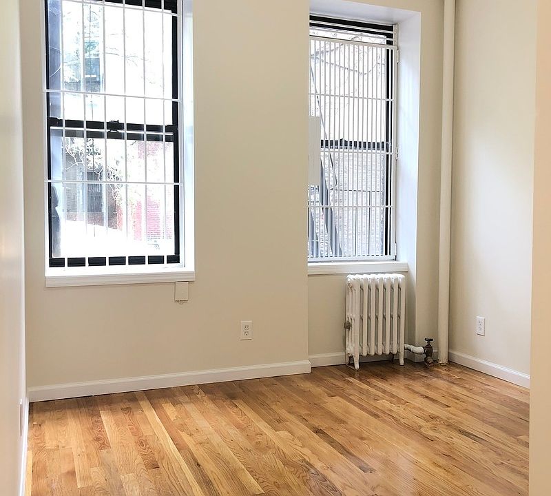 1st image of 139 2nd Ave APT 5