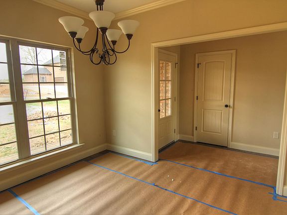 2nd image of 2405 Telford Lane