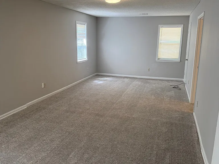 505 S Main Ext — Photo 7