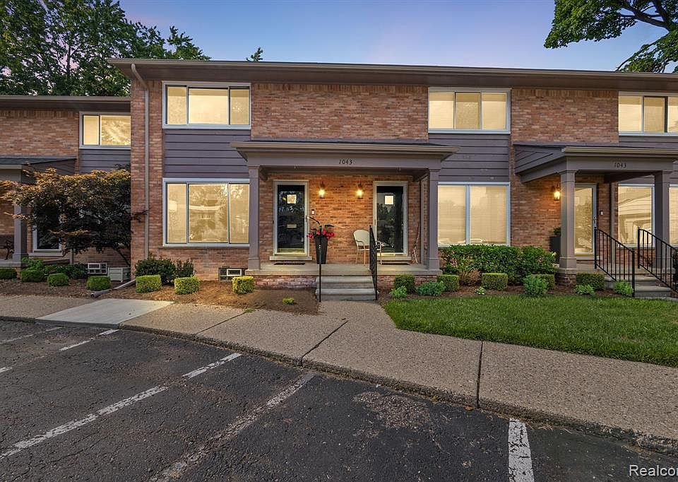 1043 N Old Woodward Ave UNIT 5, Birmingham, MI 48009 | Zillow