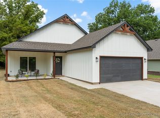 616 S Atoka Ave, Coweta, OK 74429