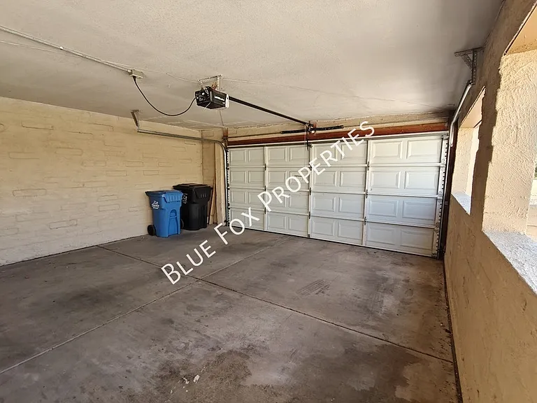 8305 N Midnight Way — Photo 34