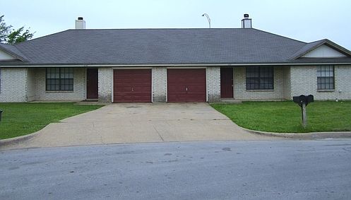 2nd image of 532 Signal Hill Ct S