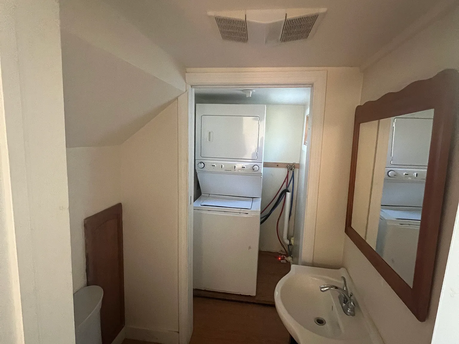 3 bed, 1.5 bath, $2,000 — Photo 4