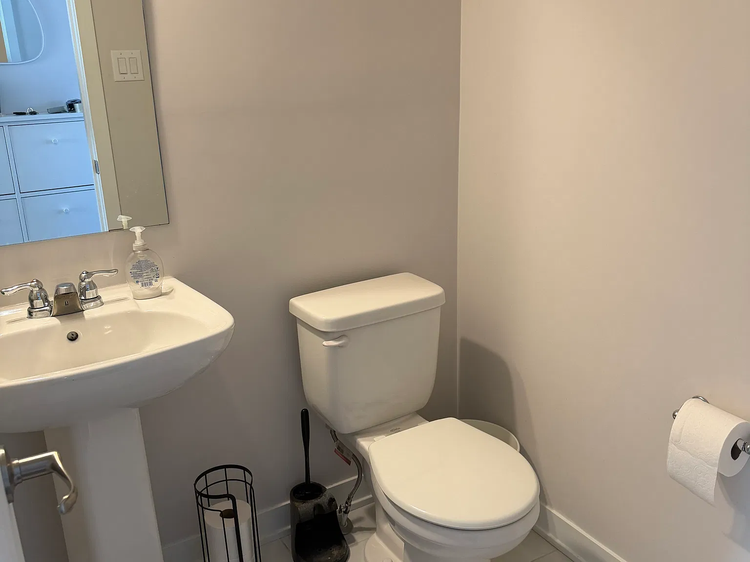 3 bed, 2.5 bath, 2000 sqft, $2,599 — Photo 4