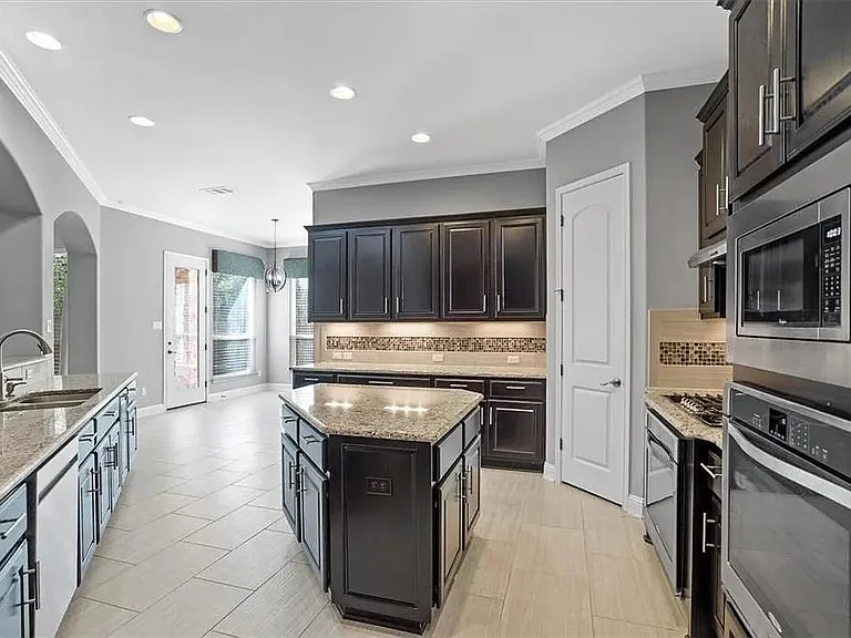 409 Spanish Mustang Dr — Photo 8