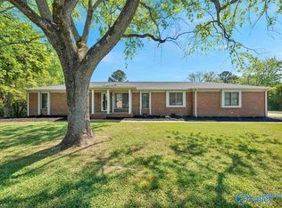 2804 Eva Dr NW, Huntsville, AL 35810