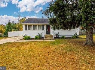 512 Lake Ave, Williamstown, NJ 08094