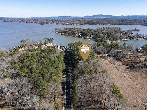2nd image of 120 Coves Dr