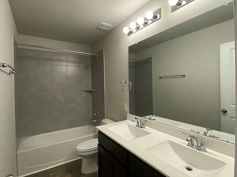 1838 Gibbons Creek Dr — Photo 11