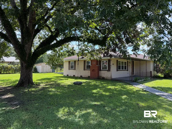 1450 McCullough Rd, Atmore, AL 36502