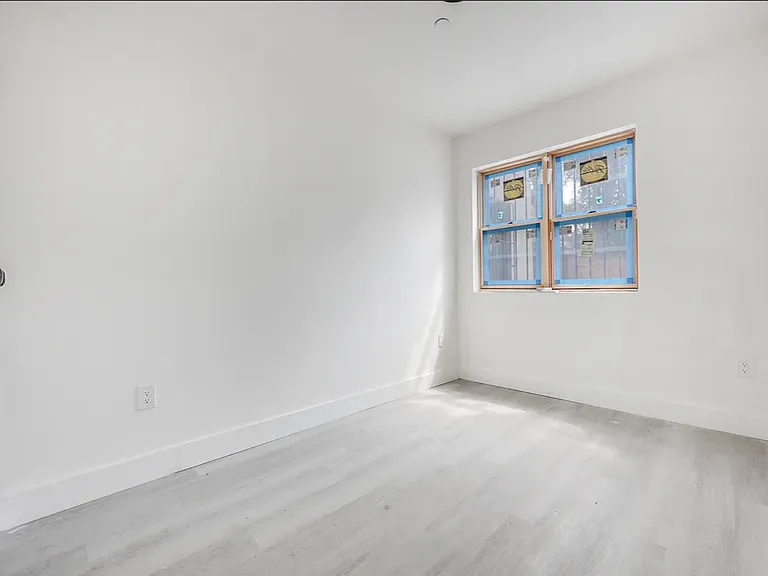 431 Warwick St #3CC — Photo 8