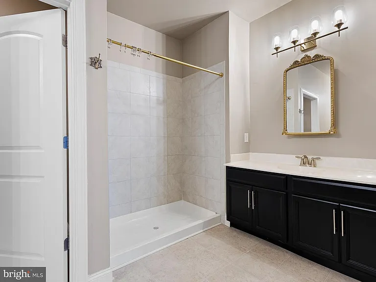 240 Baldy Ln — Photo 31