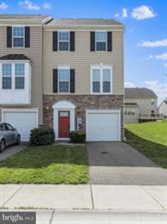 1st image of 100 Norwood Dr
