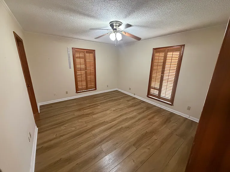 5205 Country Club Dr — Photo 19