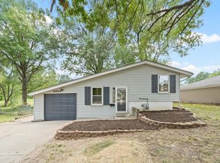 11819 W 67th St, Shawnee, KS 66203