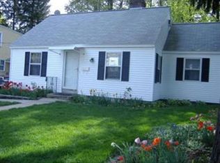 6 Amesbury St, Worcester, MA 01605