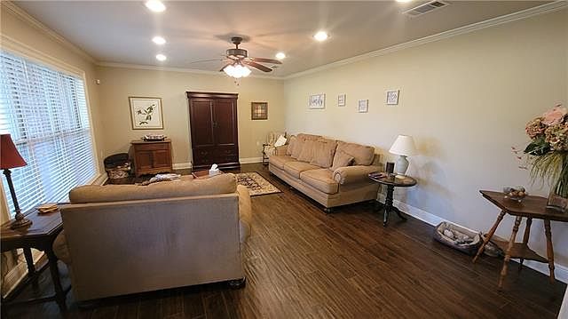 2nd image of 48421 Stafford Rd