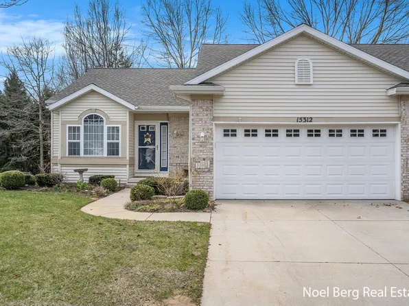 15312 Winchester Cir, Grand Haven, MI 49417