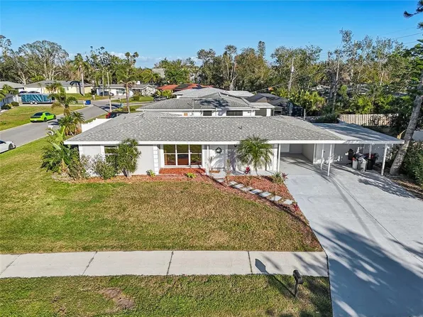 4335 Maceachen Blvd, Sarasota, FL 34233