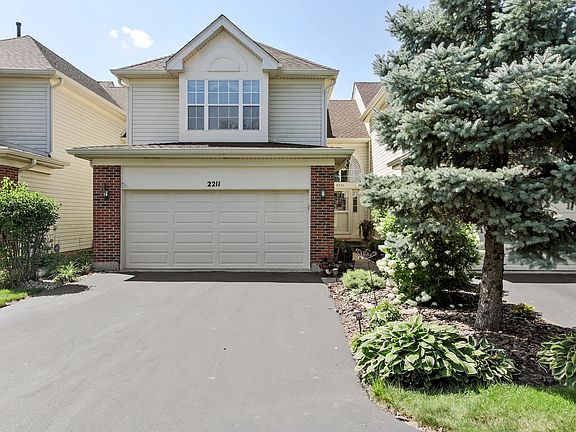 2nd image of 2211 Seaver Ln