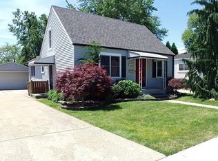21530 Finlan St, Saint Clair Shores, MI 48080