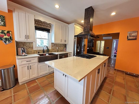 4th image of 45 Lynbrook Avenue
