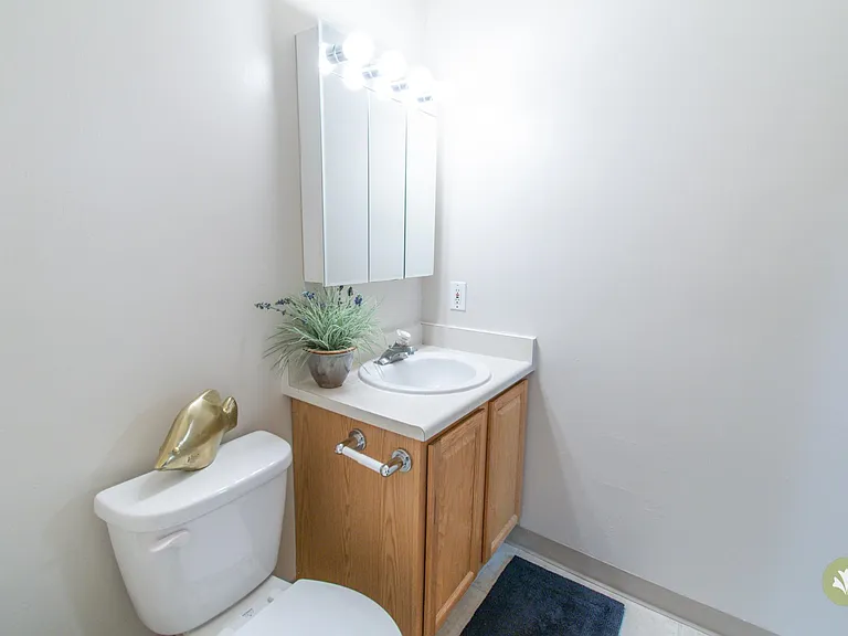 Chateau on Vine — Photo 19