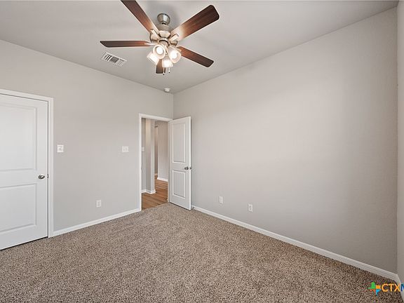5th image of 615 Killam Dr