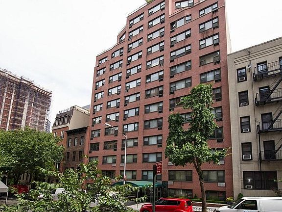 5th image of 335 E 51st St APT 12B