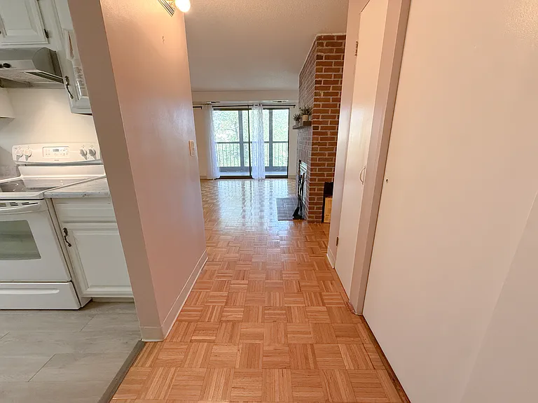 1580 Massachusetts Ave #5G — Photo 8