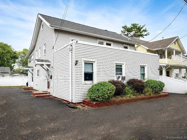 422 Ocean Avenue, West Haven, CT 06516