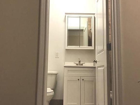 3rd image of 251 W 87th St APT 31