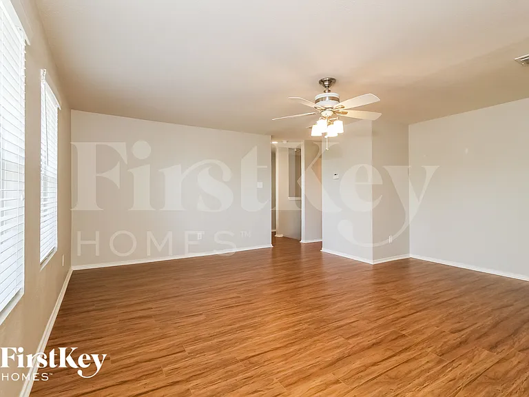 2809 Spencer Cir — Photo 7
